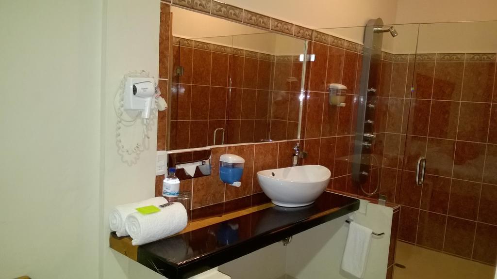 Auto Hotel Paraiso Inn Palenque Szoba fotó
